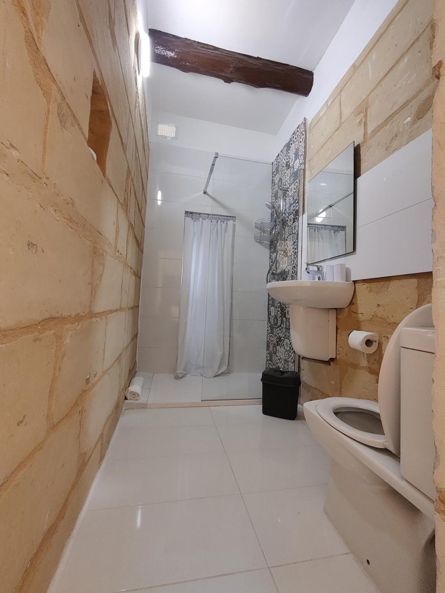 Peaceful Traditional Maltese Townhouse Лука Екстериор снимка