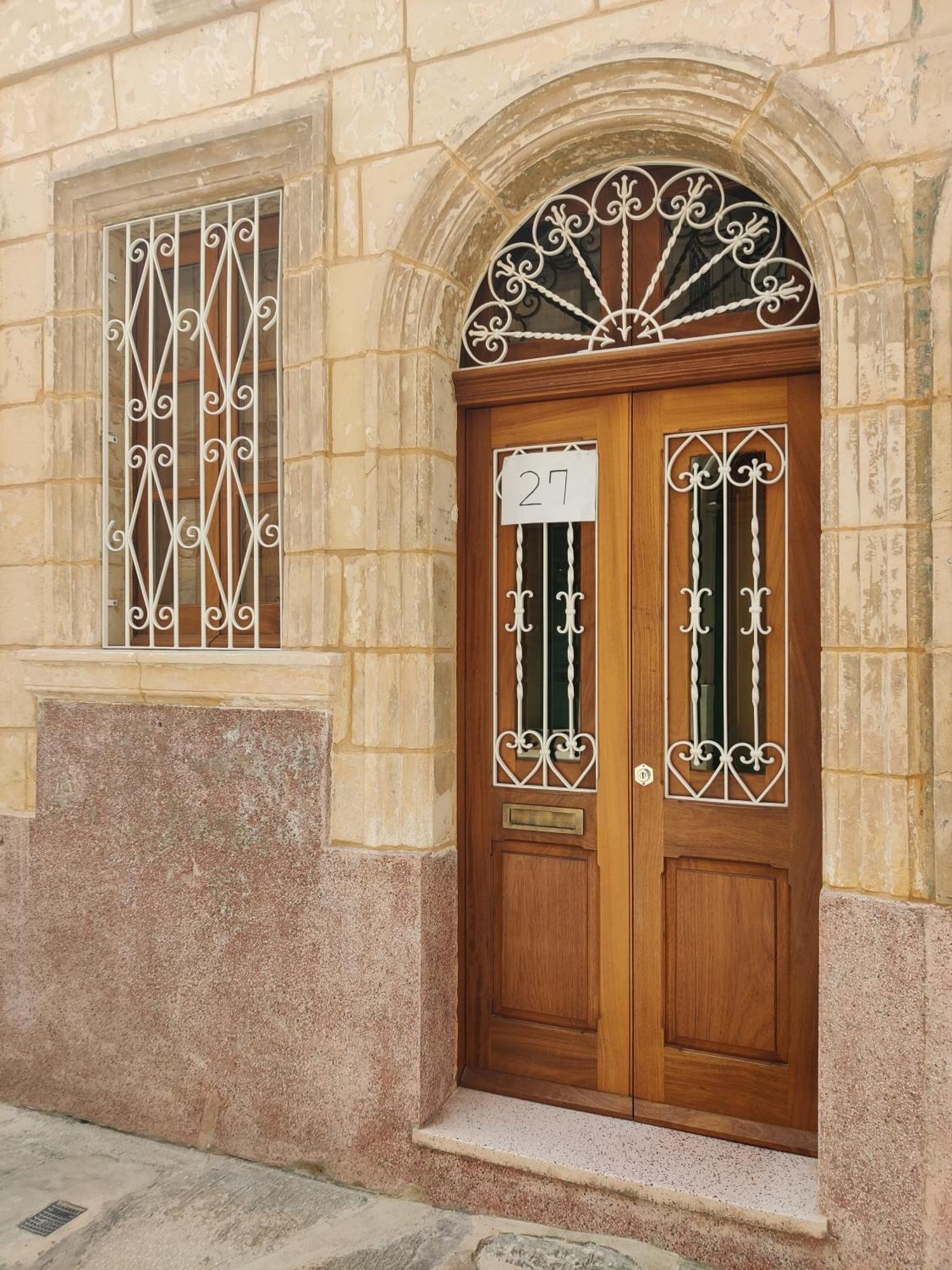 Peaceful Traditional Maltese Townhouse Лука Екстериор снимка